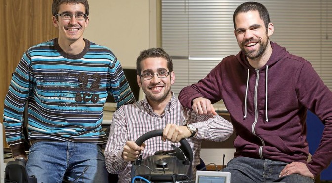 Carlos Meléndez, Víctor Martínez y Rubén Ruiz en la Escuela Técnica Superior de Ingenieros de Telecomunicación de Valladolid. - PHOTOGENIC